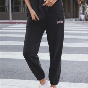 brandy melville rosa sweatpants